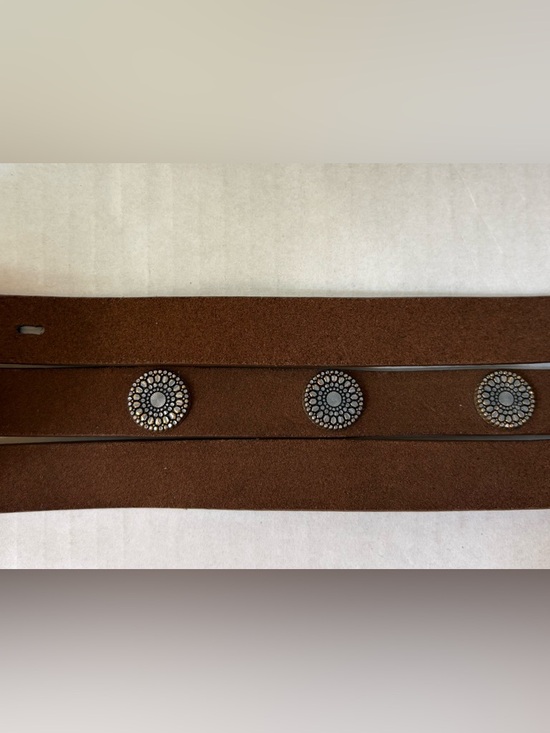 Veronica Beard Nika Belt In  Pecan Size M 100% Leather Suede Circular Details main image 5